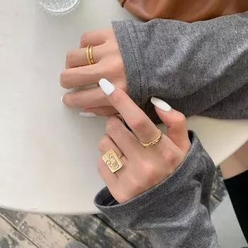 Кольцо Anenjery Golden Geometric Impression Face Ring для женщин, персонализированное ретро-мода, простой подарок на день рождения adjustable золотой