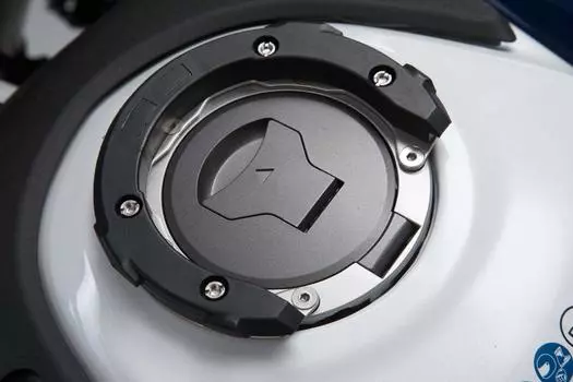 Кольцо EVO для бака на 5 отверстий черное Honda общего назначения SW-MOTECH TRT.00.640.30400/B