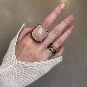 Кольцо-индекс в стиле ретро с розовым кристаллом и бирюзой: Модный французский нишевый дизайн для женщин Size 6