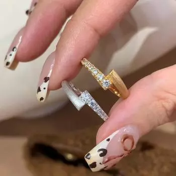 Кольцо из матового металла с ступенчатым цирконием, женское, легкое, роскошное, высокого класса, изысканное, модное, темпераментное, элегантное, универсальное кольцо