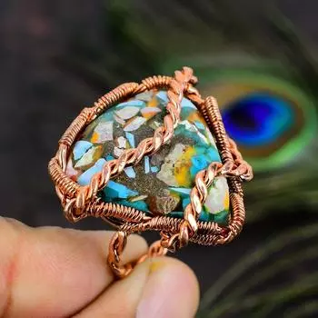 Кольцо из медной проволоки ручной работы с натуральным драгоценным камнем колючая устрица, размер 8,5 Z2g59