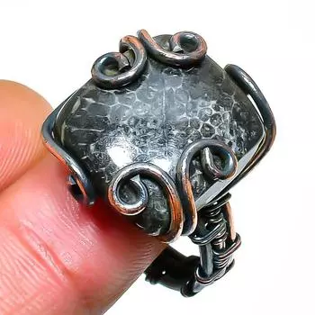 Кольцо из медной проволоки ручной работы с драгоценным камнем Stingrey Coral, размер 8,5