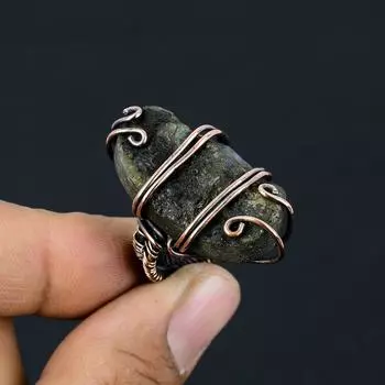 Кольцо из медной проволоки ручной работы, натуральный грубый лабрадорит, размер 4, N4U44