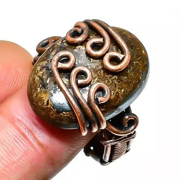 Кольцо из медной проволоки с драгоценным камнем бронзит, размер 9,5