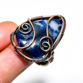 Кольцо из медной проволоки с драгоценным камнем содалит, размер 9