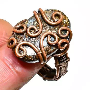 Кольцо из медной проволоки с драгоценным камнем бронзит, размер 10