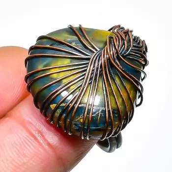 Кольцо из медной проволоки с драгоценным камнем тигровый глаз, размер 7,5