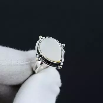 Кольцо из натурального перламутра, регулируемое, из стерлингового серебра 925 пробы - подходит для размеров США от 6 до 10 - украшения ручной работы в стиле бохо для женщин и мужчин, подарки на День святого Валентина Adjustable белый