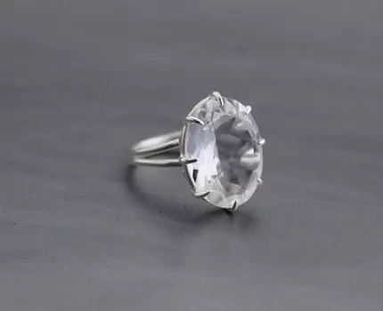 Кольцо из натурального прозрачного кварца, кольцо из кварца, солитерное кольцо из натурального прозрачного кварца, уникальный натуральный прозрачный кварц, квадратное кварцевое кольцо 4 Us белый