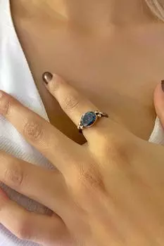 Кольцо из серебра 925 пробы ручной работы с овальным мистическим топазом