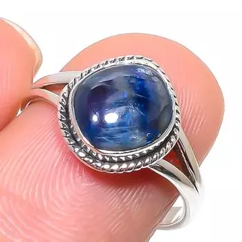 Кольцо из серебра 925 пробы с натуральным кианитом, размер 7,5, z4Z06