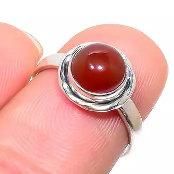Кольцо из серебра 925 пробы с натуральным камнем сердоликом, размер 7 I0V34