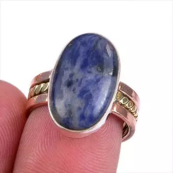 Кольцо из серебра 925 пробы с натуральным содалитом, двухцветное, размер 6 L8R86