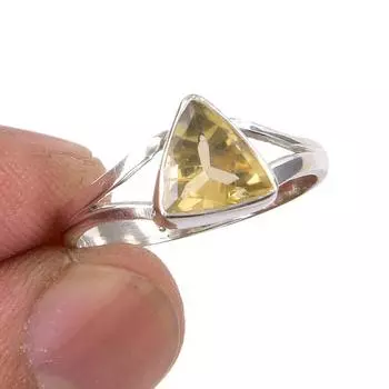 Кольцо из серебра 925 пробы с натуральным цитрином, размер 6,5 O3o76