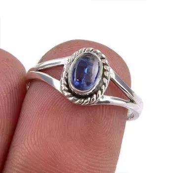 Кольцо из серебра 925 пробы с натуральным кианитом, размер 6 F2r81