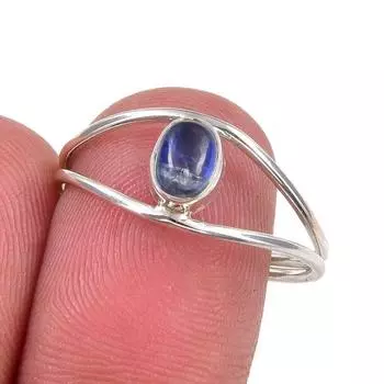 Кольцо из серебра 925 пробы с натуральным кианитом, размер 8,5, H1I54