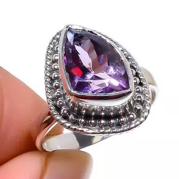 Кольцо из серебра 925 пробы с натуральным аметистом, размер 6, r6E95