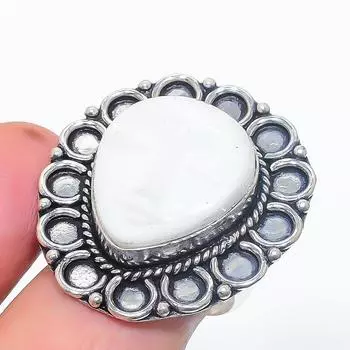 Кольцо из серебра 925 пробы с натуральным сколецитом, размер 8, h0I86