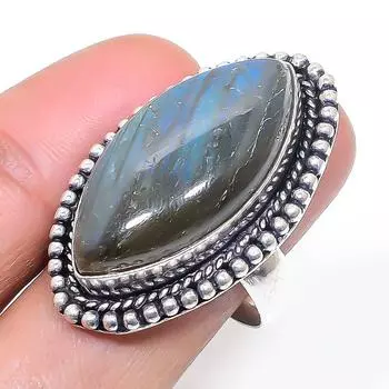 Кольцо из серебра 925 пробы с натуральным лабрадоритом, размер 7,5 L6O20