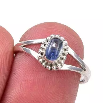 Кольцо из серебра 925 пробы с натуральным кианитом, размер 7 Y2U00