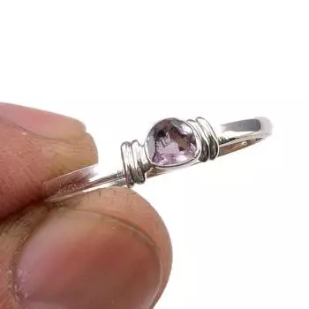 Кольцо из серебра 925 пробы с натуральным розовым аметистом, размер 8,5, n9s05