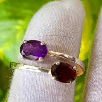 Кольцо из серебра 925 пробы с натуральным гранатом и аметистом, размер 9,25, подарок 9.25 US