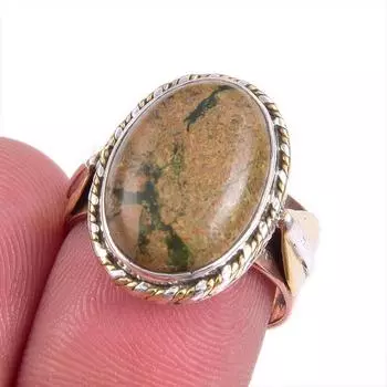 Кольцо из серебра 925 пробы с натуральным драгоценным камнем риолитом, двухцветное, размер 7 o4S60