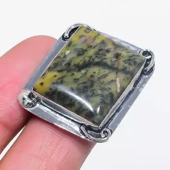 Кольцо из серебра 925 пробы с натуральным медовым дендритовым камнем, размер 7 g7G07