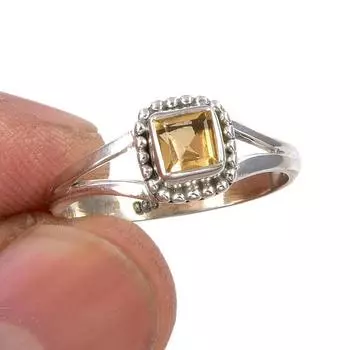 Кольцо из серебра 925 пробы с натуральным цитрином, размер 6,5, R7O78