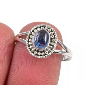 Кольцо из серебра 925 пробы с натуральным кианитом, размер 8, W6t26