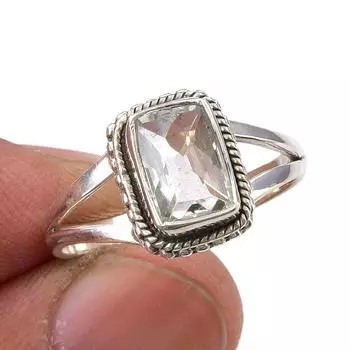 Кольцо из серебра 925 пробы с натуральным зеленым аметистом, размер 8,5 K6I77