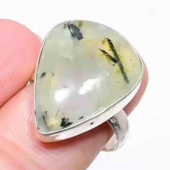 Кольцо из серебра 925 пробы с драгоценным камнем пренит, размер 8 U2s40 8 зелёный
