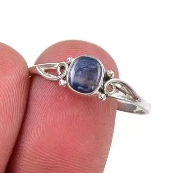 Кольцо из серебра 925 пробы с натуральным кианитом, размер 10, B1t78