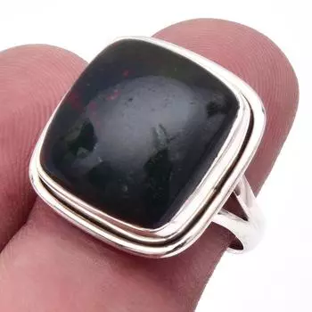Кольцо из серебра 925 пробы с натуральным драгоценным камнем-кровавым камнем S.7.5 Q7R45