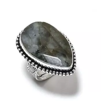 Кольцо из серебра 925 пробы с драгоценным камнем лабрадорит, размер 8,5 L3J74