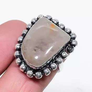 Кольцо из серебра 925 пробы с натуральным золотым рутилом, размер 7,5 C4h93