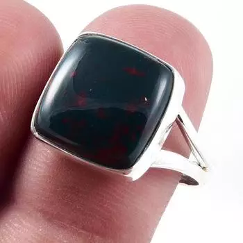 Кольцо из серебра 925 пробы с натуральным драгоценным камнем-кровавым камнем S.9 c2k95