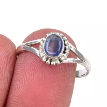 Кольцо из серебра 925 пробы с натуральным кианитом, размер 8,5, H1A77
