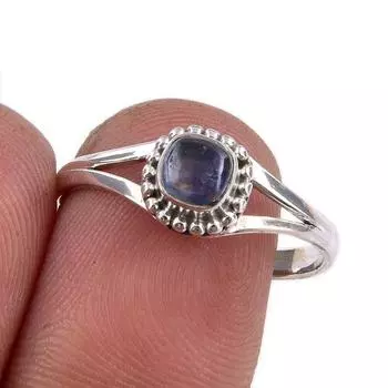 Кольцо из серебра 925 пробы с натуральным кианитом, размер 9, a3r17