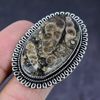 Кольцо из серебра 925 пробы с драгоценными камнями из окаменелости черепахи, размер 6,5 t1e53