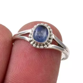 Кольцо из серебра 925 пробы с натуральным кианитом, размер 7, l5i52