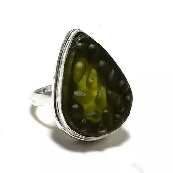 Кольцо из серебра 925 пробы с драгоценным камнем из молдавитового кварца, размер 7 R1z74