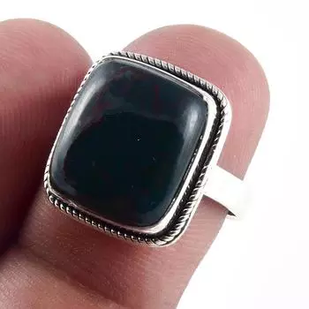 Кольцо из серебра 925 пробы с натуральным драгоценным камнем-кровавым камнем S.7 t6C36