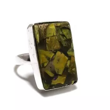 Кольцо из серебра 925 пробы с драгоценным камнем стихтит, размер 7,5 c5y66