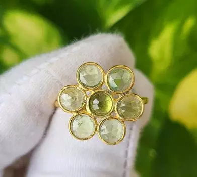 Кольцо из серебра 925 пробы с натуральным зеленым перидотом, размер 7,75 (США), подарок A 96 7.75 US