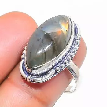 Кольцо из серебра 925 пробы с натуральным лабрадоритом, размер 7 e5H52