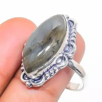Кольцо из серебра 925 пробы с натуральным лабрадоритом, размер 10 H7F75