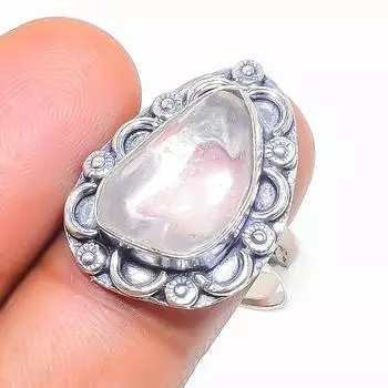 Кольцо из серебра 925 пробы с натуральным кристаллом кварца, размер 8 W9T76