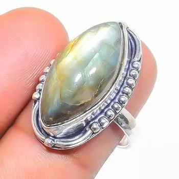 Кольцо из серебра 925 пробы с натуральным лабрадоритом, размер 6 i3r96