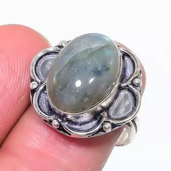 Кольцо из серебра 925 пробы с натуральным лабрадоритом, размер 8 Y7N49